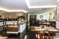 Grand Park Hotel