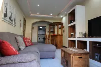 Very Bright Well Kept Apartment