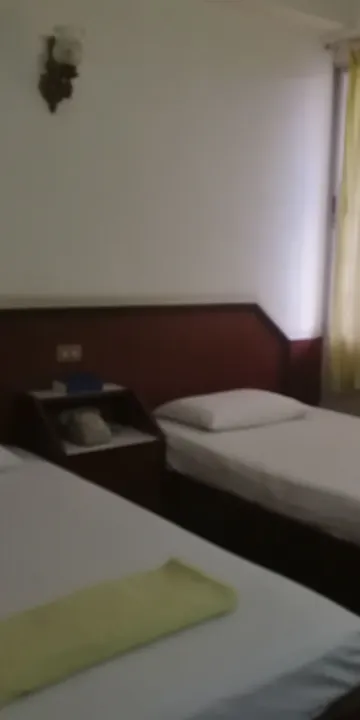 ห้องเตียงแฝดราคาประหยัดพร้อมพัดลม