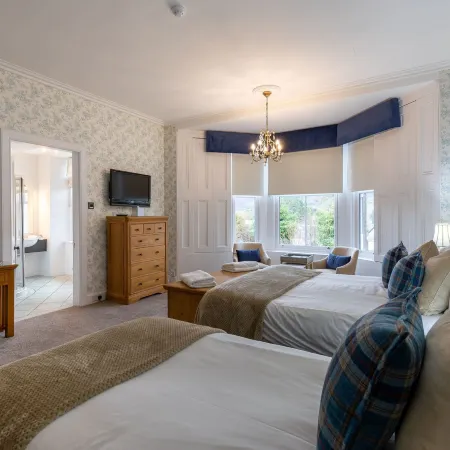 Craigroyston House & Lodge