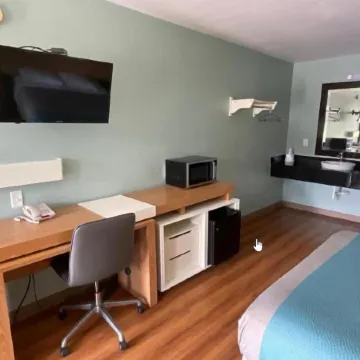 Country Yard Inn Sikeston - Miner Exit 67 on I-55