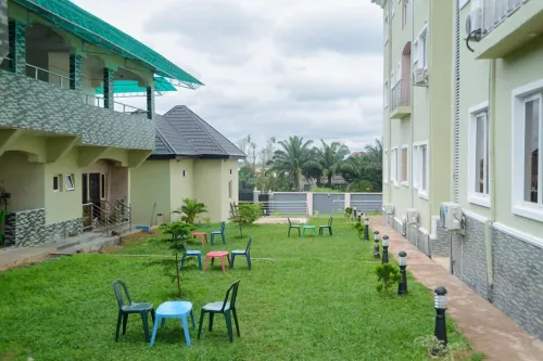 Bronx Suite by Jaynice Homes Lekki Hotels in Sangotedo