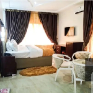 Mclorrets Suites Hotels in 