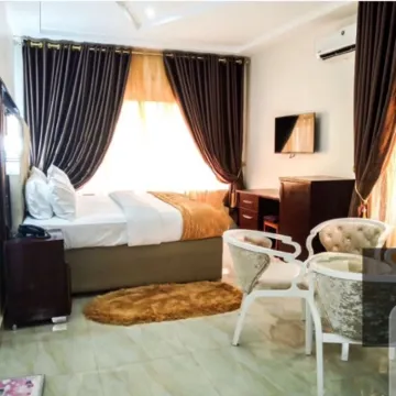 สวีท Mclorrets โรงแรมใน