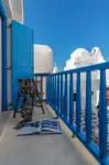 Bluetopia Suites - Bed and Breakfasts
