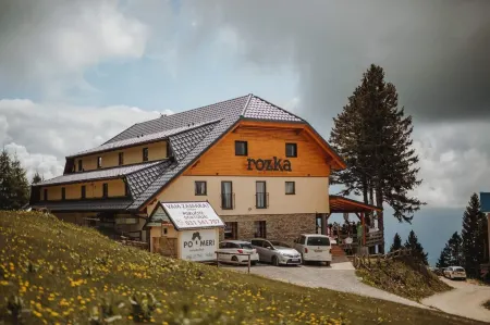 Hotel House Rozka Отели в г. Амброж-под-Крвавцем