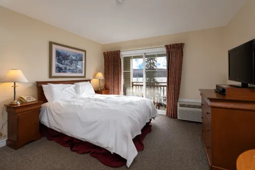 GetAways at Haliburton Heights Hotel a Dysart and Others