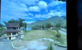 Sapadia Hotel Parapat