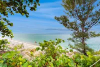 Coastal duplex with easement access to private beach & deck - dog-friendly Hotels in Manasota Key