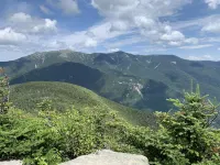 Outdoor Hot Tub and Mountain Views - Stunning Rustic Retreat Hotels in Carroll