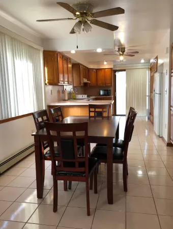 Private Backyard and Easy Access to NYC Trains - Spacious Escape