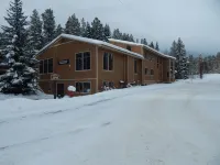 Elegant Kitchen and Cozy Fireplace - Stunning Winter Park Retreat Hotels in Winter Park
