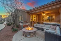 Private Hot Tub, Fire Pit and Community Pool - Luxurious Haven