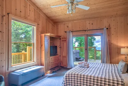 Spectacular Views and Outdoor Oasis - Exquisite Mountain Haven