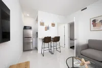 Distinctive Style and Cozy Ambiance - Charming Unique Oasis