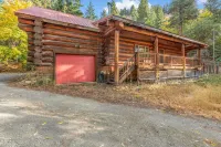 Rustic Charm and Private Hot Tub - Inviting Forest Retreat
