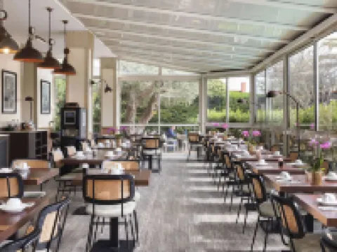 Best Western Hôtel des Orangers Cannes カンヌのホテル