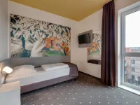 B&B HOTEL Bremen-Überseestadt - 2-Star