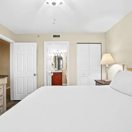 Pelican Beach 608