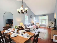 Spacious 3 bedrooms with Yard – Near Naperville, Chicago