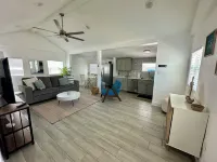 克利爾沃特海灘迷人海濱小屋!!