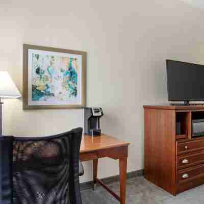 Best Western Plus Executive Hotel  Suites Rooms