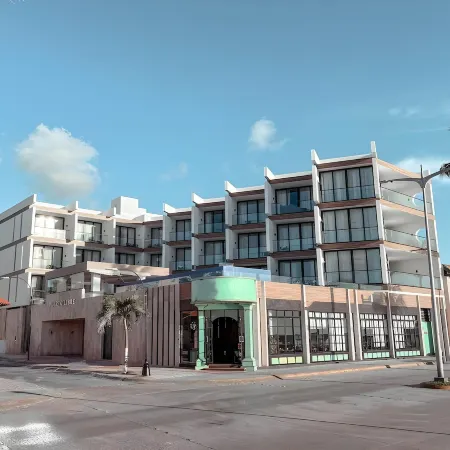 Hotel Puerto Libre