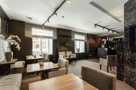 Senator Maidan Отели рядом с достопримечательностью «Андреевский спуск»