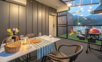 Gapyeong Dangdangi Pet Poolvilla Blue