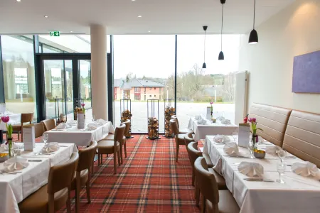 Santé Royale Hotel- & Gesundheitsresort Warmbad Wolkenstein Отели в г. Визенбад