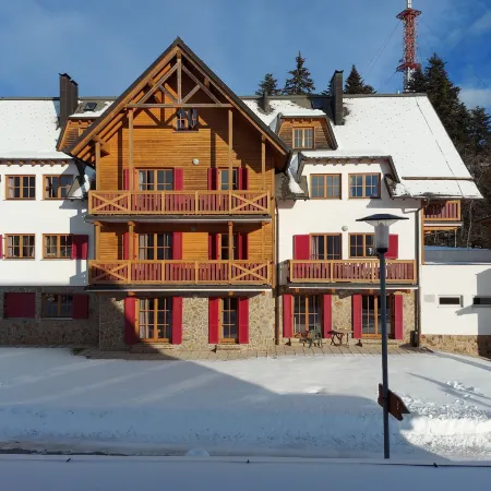 Pohorje Village Wellbeing Resort – Family Apartments Bolfenk