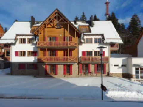 Pohorje Village Wellbeing Resort – Family Apartments Bolfenk