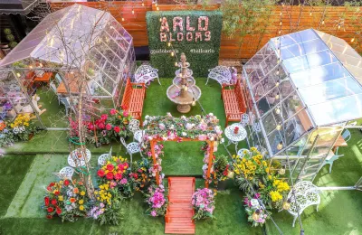 알로 소호 USCIS Application Support Center 주변 호텔