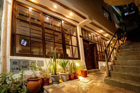 Vilas Insight Hotel Machupicchu Отели рядом с достопримечательностью «Temple of the Three Windows»