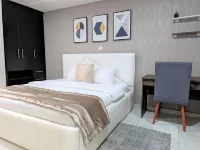 Unity Luxury Apartment and Suites Hotel a 