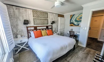 Capitola Hotel