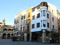 Plasencia Plaza Mayor Luxury Hotels in Plasencia