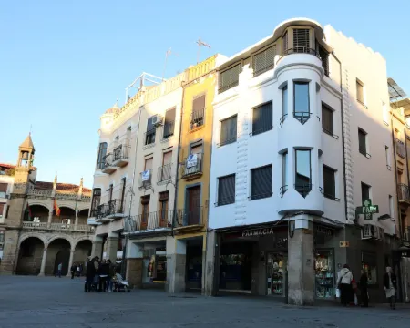 Plasencia Plaza Mayor Luxury Hotels in Comarca de Plasencia