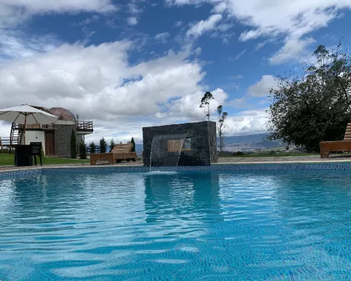 Los Laureles Glamping Hoteles en Píllaro