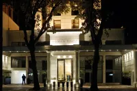 Premium Tower Suites Hotel a 