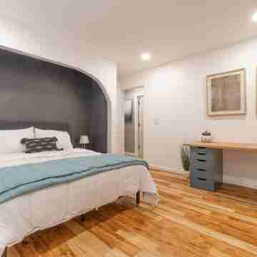 Vibrant Boho Home | 3 Bed | Pet Friendly l UNR Rooms