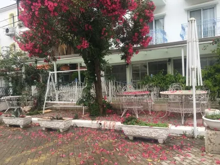 Melaike Hotel Отели в г. Фоча