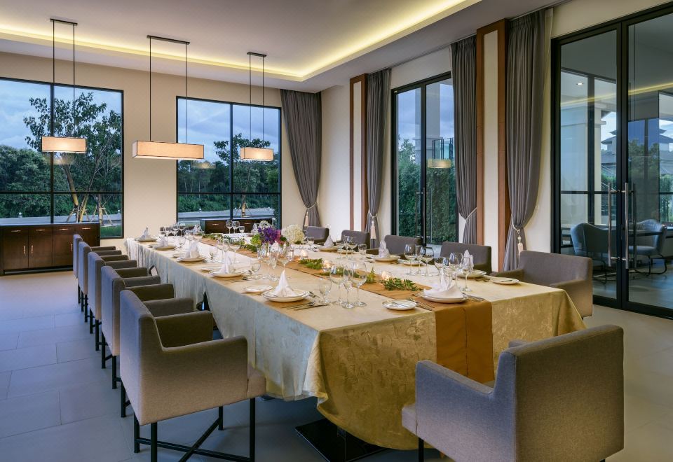 Grand Vista Hotel Chiangrai 수영장