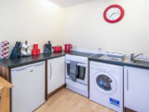 8 Varis Apartments Hotels in Forres