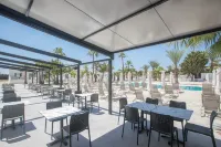 Bohemian Gardens Hotel Hotels in Pernera