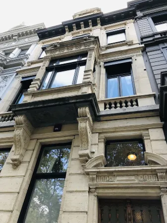 The Museum - Au Lit, Jérôme! Отели рядом с достопримечательностью «Rockox House»