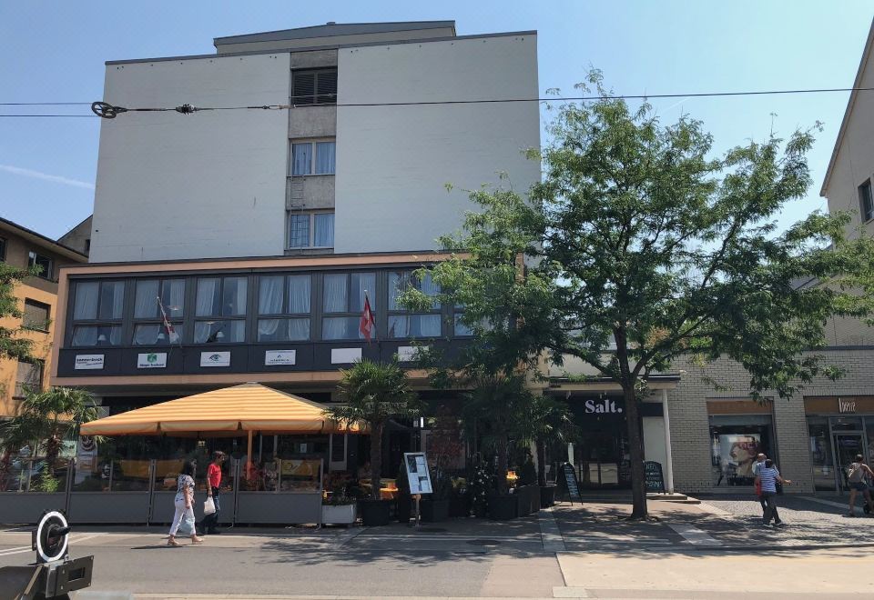hotel overview picture