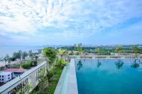 Sea Breeze Hotel & Villa (시 브리즈 호텔 & 빌라)