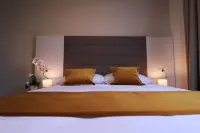 Blu Hotel 4 4 S.R.L. Hotels in Trezzano sul Naviglio