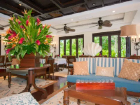 インプレッシブリー デザインド アンド デコレイテッド 3rdフロア スペース オーバールッキング プール イン ココ ココのホテル